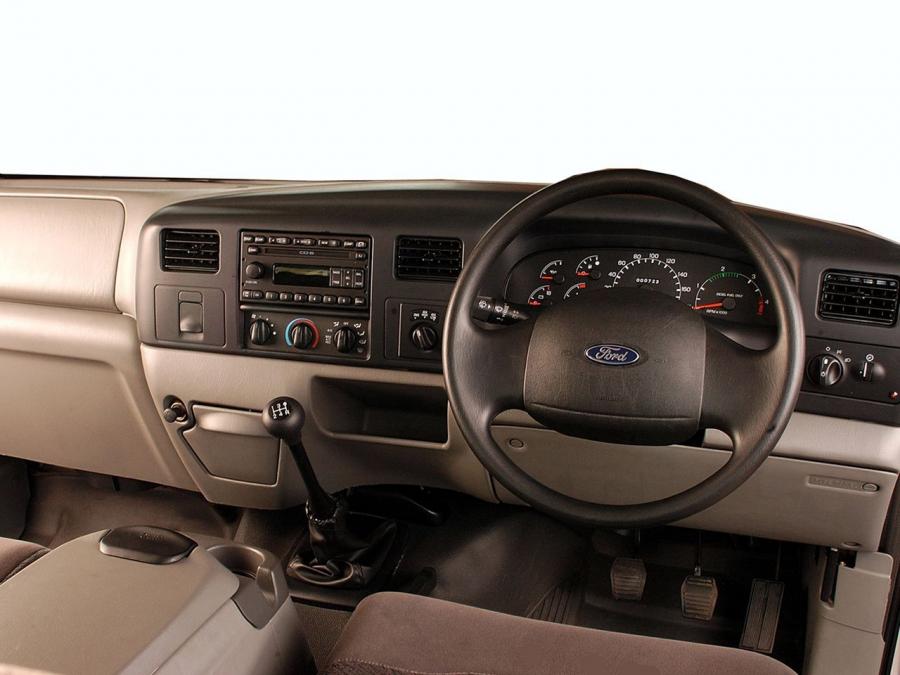  Ford F-250 Double Cab 2005 года  (ZA) (фото 10 из 11)